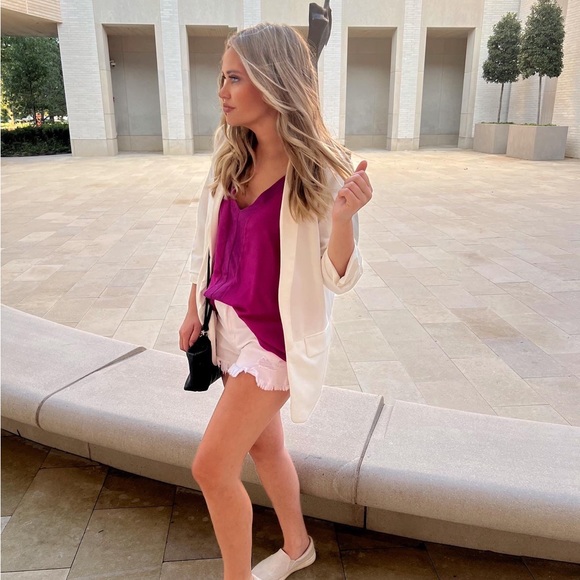 Meet your Posher, Cadyn - Picture 2 of 4